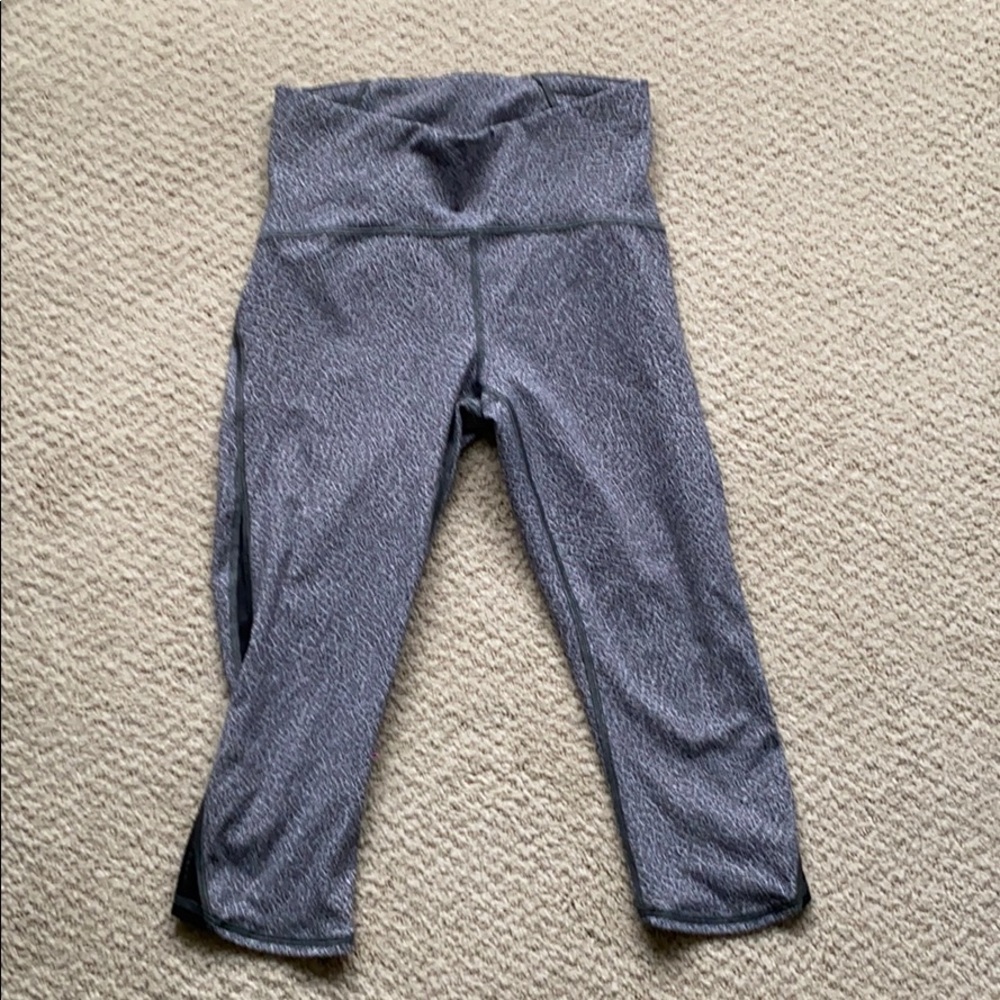 Lululemon marble crop leggings